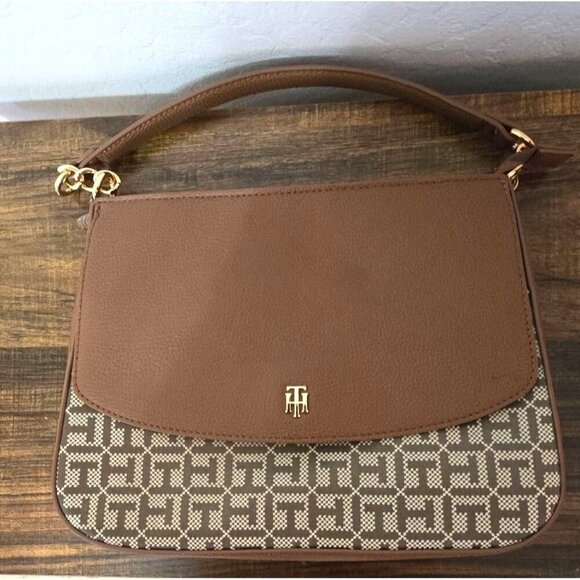 Tommy Hilfiger Monogram Tan & Brown Shoulder Bag With Gold Accents - Picture 7 of 9